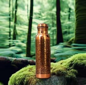 Botella de bienestar de cobre puro | A prueba de fugas, hecha a mano | Antimicrobiano | Botellas con acabado de grabado decorativo de hidratación ecológica - Product Image 6