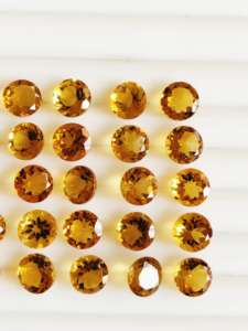 Loupe naturelle propre Citrine coupe ronde parfaitement calibrée taille 7 mm origine brésilienne qualité AAA lustre AAA et parfait pour les bijoux - Product Image 4