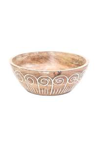 Cuenco de madera decorativo tallado con bordes detallados, vajilla rústica hecha a mano para servir comedor y decoración del hogar - Product Image 5