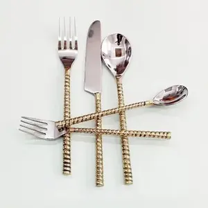 Ensemble de couverts en acier inoxydable poli miroir avec finition de luxe et design gastronomique, parfait pour la maison et les articles ménagers. - Product Image 6