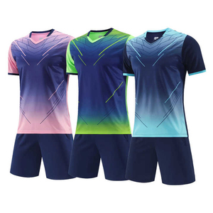 Conjunto de Uniforme de Fútbol Personalizado 100% Poliéster Unisex, Uniforme de Fútbol de Fábrica, Impresión Digital, Ropa de Verano, Cuello en V, Manga Corta, Secado Rápido - Product Image 4