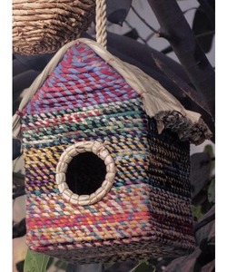 Fournitures d'art et d'artisanat Boîte à musique ABS Accessoires de décoration de la maison Décoration blanche OEM Logo en verre personnalisé Time Color Material HYF - Product Image 1