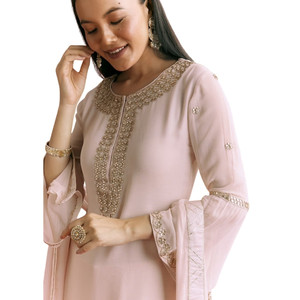 All'ingrosso Baby Pink Georgette Kurta Sharara vestito con Moti lavoro e devo pizzo per la festa di nozze e su ordinazione di ordini etnici - Product Image 5
