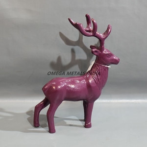 Figurine de renne en or métallisé fait à la main New Look décorations d'hiver élégantes bois détaillés forme assise classique de haute qualité - Product Image 3