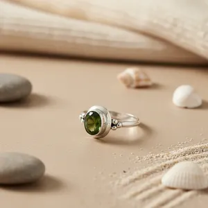 Bague vintage en argent 925 avec pierre précieuse taille émeraude, sertie clos, pour femme, usage quotidien - Product Image 2