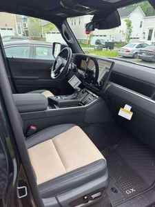 Lexus GX 550 SUV d'occasion 2024 à faible kilométrage - Product Image 4