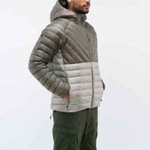 Chaqueta de Invierno Acolchada Personalizada para Hombre, con Cuello Alto, Logotipo Impreso en la Parte Delantera, Bolsillos y Estilo Urbano - Product Image 4