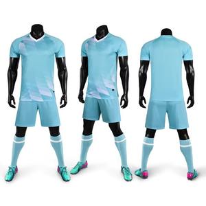 Venta al por mayor Impresión digital 100% Poliéster Cuello en V Uniforme Kit Camisetas de fútbol Reversible Jersey y pantalón Uniforme de deportes al aire libre - Product Image 6