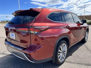 (W&T) PROMOCIÓN Venta de Toyota Highlander Hybrid Platinum 2025 Usado, SUV 4 Puertas con Tracción en las Cuatro Ruedas (2.5L 4 Cilindros Híbrido) AUTO USADO - Product Image 6