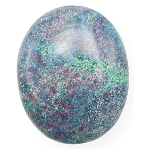 Piedra de Palma de cristal de cianita de rubí de alta calidad al por mayor en piedra de bolsillo tallada estilo Feng Shui para rejilla de cristal curativo Reiki - Product Image 1