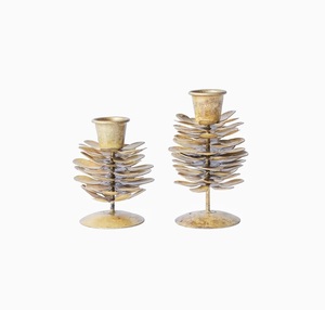 Bougeoir autoportant en métal personnalisable en forme de pilier classique pour la décoration du salon ou les tables romantiques - Product Image 2