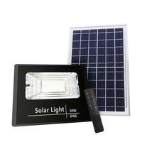 Luz de inundación LED con energía solar Lámpara DE SEGURIDAD impermeable con control remoto para exteriores Brillo duradero