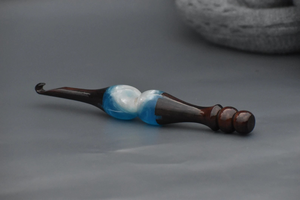 Handmade Rosewood <b>Epoxy</b> <b>Resin</b> Crochet Hook Ergonomic Soft Grip For Knitting And Crocheting - Product Image 4