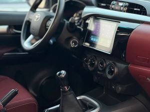 NUOVISSIMO TOYOTA HILUX (DOUBLE CAB) 2025 200-299 CV TRASMISSIONE MANUALE - Product Image 4