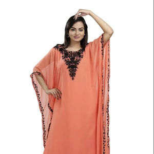 Designer Ladies Farasha en couleur tomate Vêtements et accessoires musulmans traditionnels - Product Image 1