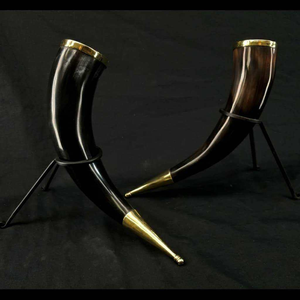 Corne à boire écologique inspirée de Viking moderne avec support en métal au prix de gros et produit Offre Spéciale - Product Image 1