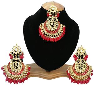 Boucles d'oreilles pendantes géométriques ethniques plaquées or avec strass en cristal et perles, style chandelier, pour femmes, en zinc - Product Image 1