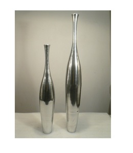 Vase à fleurs en aluminium polonais pour décoration intérieure - Product Image 2