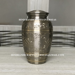 Urna de cremación moderna de latón superventas, fabricación y exportador, nuevo diseño personalizado, urna de cremación funeraria para adultos, venta al por mayor - Product Image 6