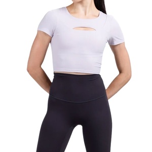 Top Corto Deportivo para Mujer, de Algodón, 180 g/m², Elástico, de Alta Calidad, con Logotipo Personalizado, Liso, Transpirable, de Secado Rápido, para Gimnasio y Entrenamiento - Product Image 1