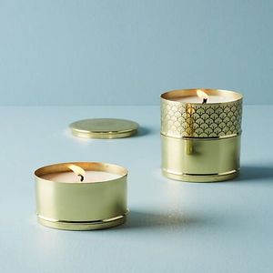 Bocaux à bougies en métal d'inspiration vintage, conçus pour les bougies parfumées artisanales, offrant une lueur douce et brillante et une ambiance paisible. - Product Image 1