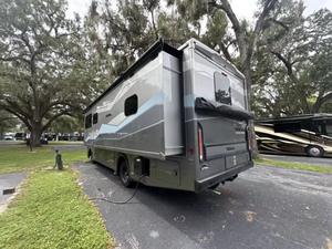 Mejor Oferta 2025: Autocaravana Winnebagos Vista 29NP, Equipada con Todo lo Necesario, Motor de 7.3L, 30 Pulgadas, 8 Plazas, Suministro OEM - Product Image 3