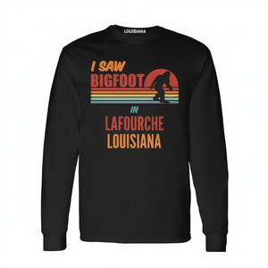 Bigfoot vive nella parrocchia di Lafourche, Louisiana, maglietta a maniche lunghe - Product Image 2