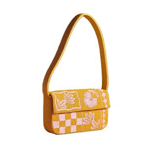 Sac à main tendance en perles brodées faites à la main, avec des perles de rocaille, design artisanal - Product Image 1