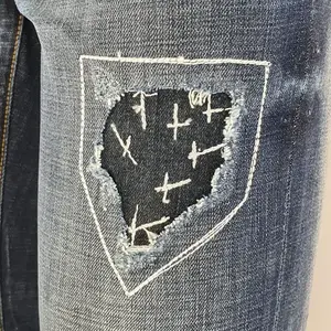 Jeans slim à l'aspect déchiré pour hommes en tissu vieilli Vêtements décontractés élégants avec conception de coupe au genou et ceinture extensible - Product Image 6