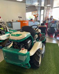 เครื่องตัดหญ้าแบบฟลายวีลสำหรับงานหนัก OREC Rabbit RM982F สำหรับพื้นที่ขรุขระ ใช้ในเชิงพาณิชย์ ขายในราคาที่ดีที่สุด - Product Image 6