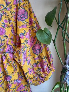 Mini robe bohème en coton à fleurs imprimées à la main Robe pour femmes indiennes avec techniques brodées - Product Image 4