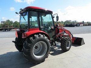 Tractor Agrícola IH FARMALL 55C 70HP 4WD 2024 con Motor FPT y Caja de Cambios en Venta - Product Image 3