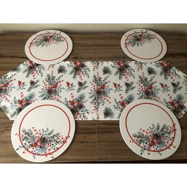 NEW YEAR'S PINE PATTERNED RUNNER & CUPLA