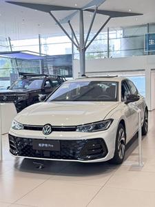 รถยนต์ Volkswagen Passat 1.8L ปี 2023 เครื่องยนต์เบนซิน สภาพดีมาก คุณภาพสูง พร้อมส่งมอบ - Product Image 1