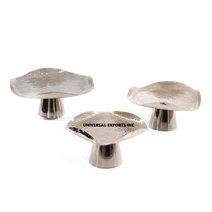 Juego de tres cuencos de chocolate chapados en oro, recién llegados, cuenco dulce hecho a mano, cuenco de chocolate nuevo clásico y elegante - Product Image 2