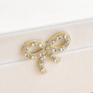 Boîte à bijoux blanche élégante avec nœud Design moderne Organisateur de rangement idéal pour bagues, colliers, bracelets ou bibelots - Product Image 5