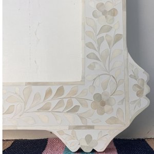 Marco de Espejo con Incrustaciones de Hueso Hecho a Mano, Espejo de Pared Decorativo de Lujo con Diseño Étnico de Madera, Decoración del Hogar Única Hecha a Mano - Product Image 6