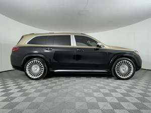 USADO EN EXCELENTES CONDICIONES Y A UN PRECIO ASEQUIBLE, M-BENZ GLS 600 MAYBACH 4MATIC 2024, 550 HP, 4L V8, SUV DE LUJO AUTOMÁTICO - Product Image 5