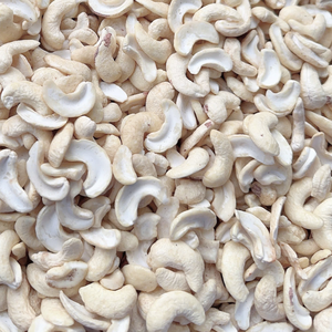 Venta Caliente Mejor Precio Nueces de Anacardo Crudas de Santiago Vietnam W320 Nueces de Anacardo Tostadas Empaque de Marca Privada Disponible - Product Image 1