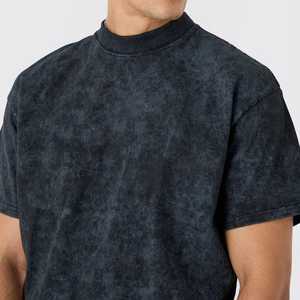 เสื้อยืดคอตตอนหนานุ่ม พิมพ์ลายโลโก้ สไตล์วินเทจ ย้อมสีเอซิด ทรงโอเวอร์ไซส์ สีดำ สำหรับผู้ชายและผู้หญิง สไตล์ดิสเทรส พร้อมบริการสกรีนลาย DTG แบบกำหนดเอง - Product Image 3