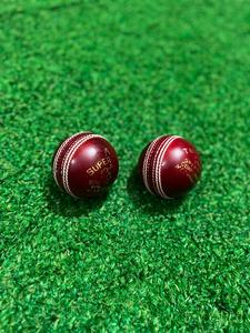 ลูกบอลคริกเก็ตหนังสากลเย็บด้วยมือสีแดง - Product Image 5