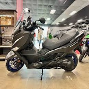 Nueva Motocicleta Deportiva B u r g man 400 2025 Jay H a t f i e l d + Envío a Todo el Mundo - Product Image 2