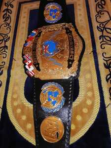 Cinturón de campeonato resistente personalizable, accesorio de réplica duradero para juegos y deportes - Product Image 4