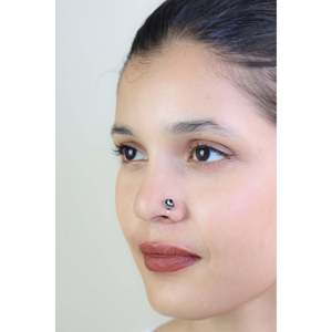 925 <b>Silver</b> Oxidised Detail Classic <b>Clip</b>-On Nosepin Nazakat Round Black Onyx Earrings - Product Image 1