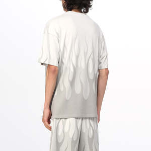 Conjunto de 2 piezas de camisetas y pantalones cortos personalizados de fabricante OEM, ropa informal de verano con logotipo impreso, Impresión de logotipo personalizada - Product Image 3