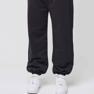 Joggers décontractés élégants pour hommes avec poches-Taille à cordon de serrage, polyvalents pour des looks décontractés ou sportifs - Product Image 3