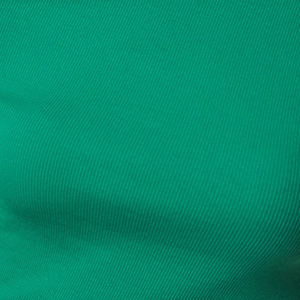 T-shirt décontracté pour femmes, conçu pour des mouvements relaxés, avec un design élégant et un look inspiré de la mode moderne - Product Image 5