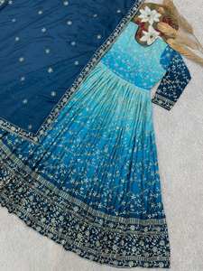 Nuevo Vestido Largo Moderno para Fiesta con Acolchado, Bordado y Lentejuelas, con Conjunto de Dupatta Reversible - Product Image 6