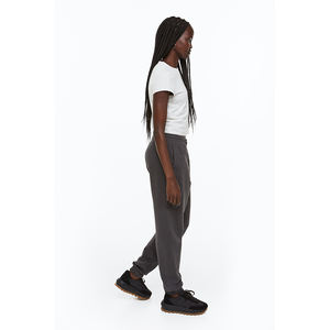 Pantalon élégant en coton jogger pour femme de qualité supérieure Dernier design unisexe avec cordon de serrage pantalon de survêtement pour femme survêtement sur piste - Product Image 3