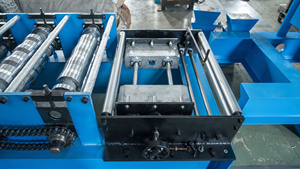 万里の長城パネルロール成形機 - Product Image 2